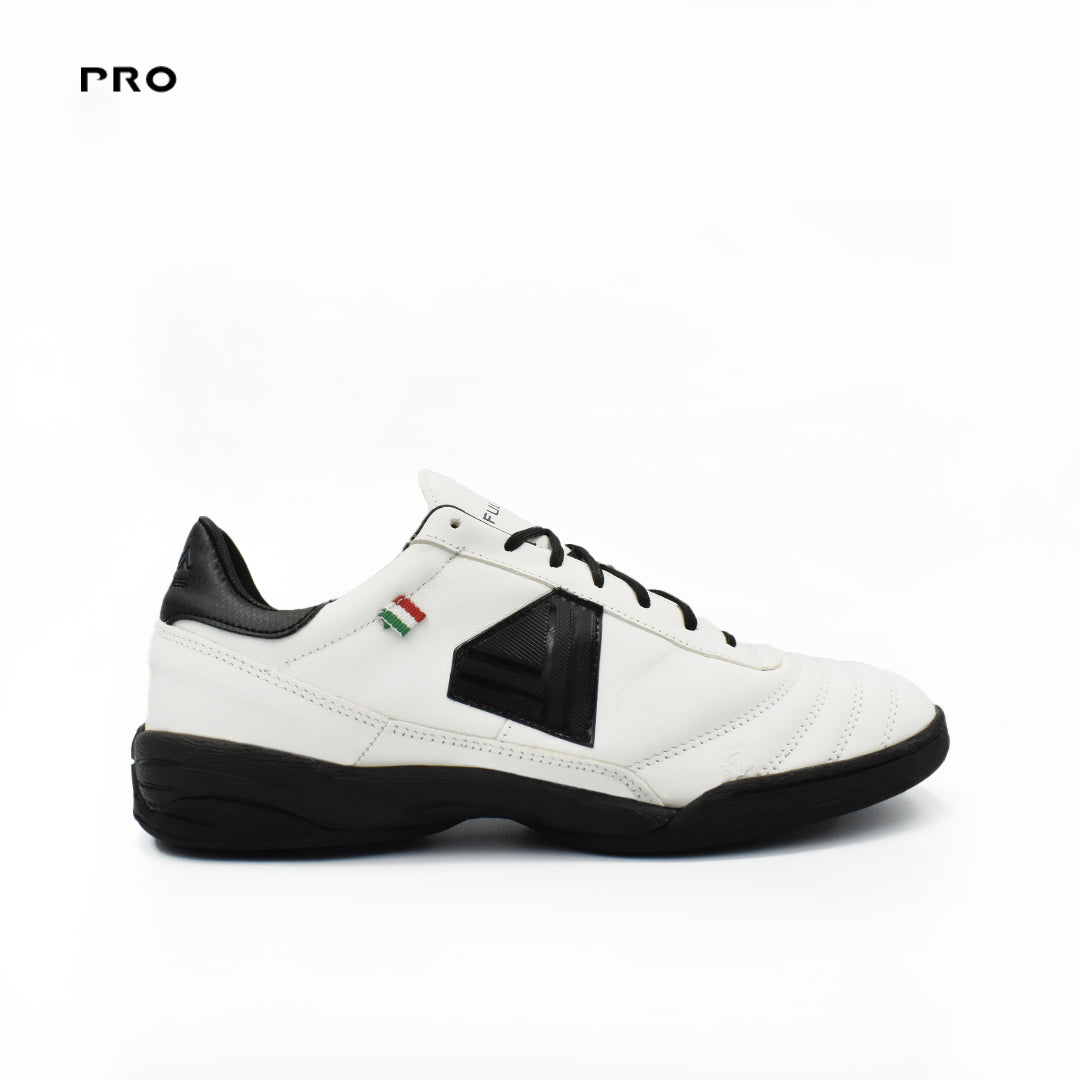 Legacy Pro V - White Black - Indoor