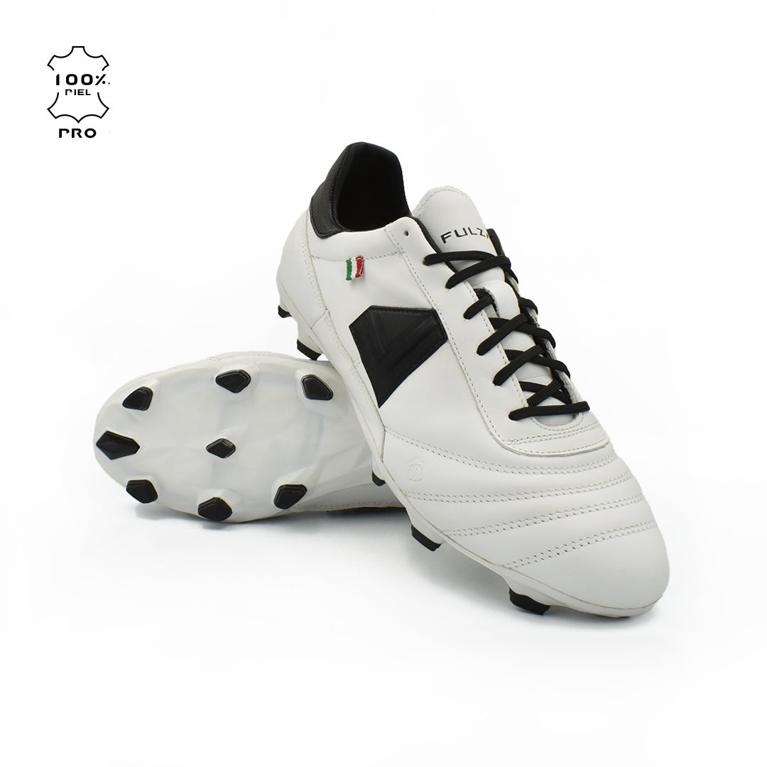Legacy Pro V - White Black - FG